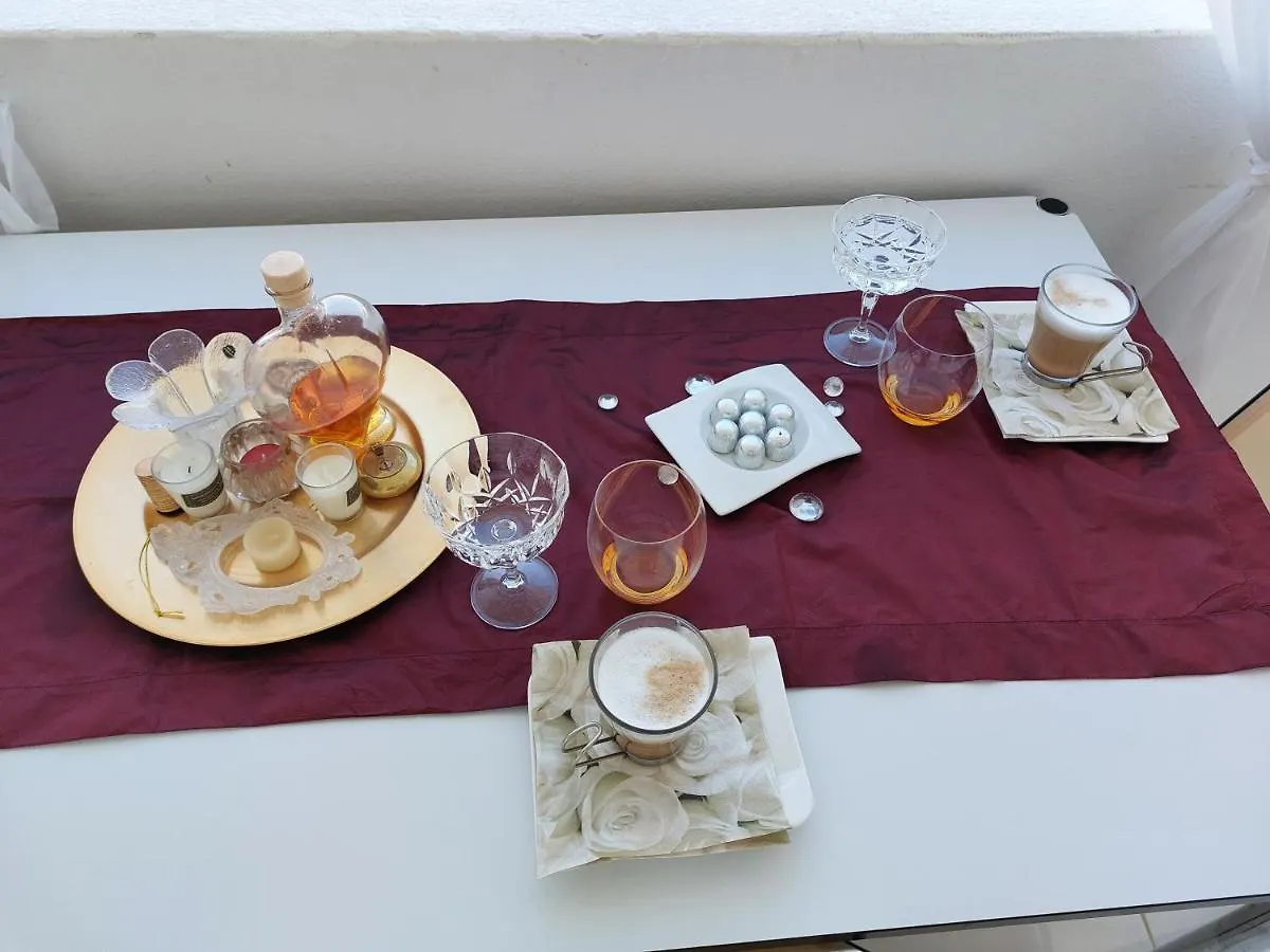 Family Apartment Zrnka S Besplatnim Parkingom קרואטיה